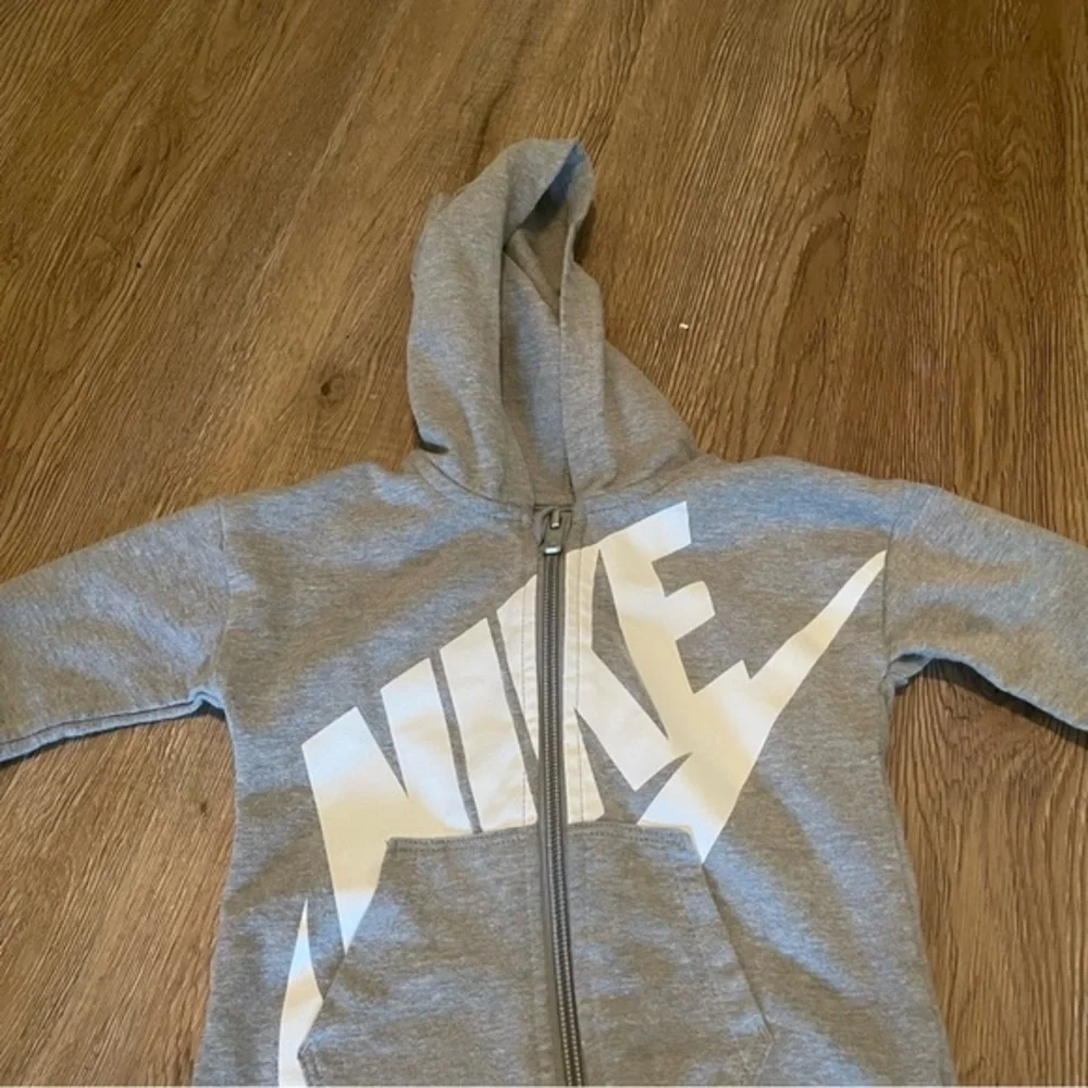 Nike Baby Hooded Coverall Sweatshirt Heathered Gray Baby Size 9 Months